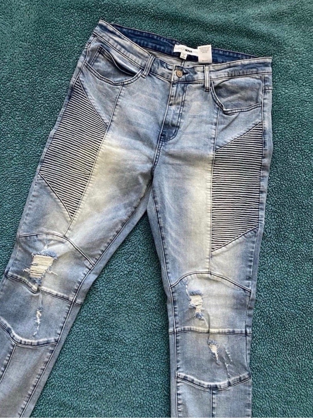 Men’s Distressed Jeans, Fashion Nova, Size 36 - Picture 2 of 6